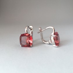 Earrings With Colour Changing Zultanite Stone Earrings With Colour Changing Zultanite Stone