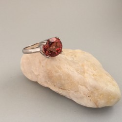 Colour-Changing Silver Ring With Zultanite Stone