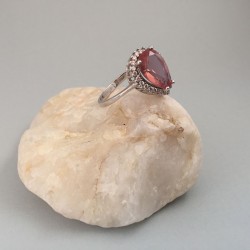 Colour-Changing Silver Ring With Zultanite Stone Colour-Changing Silver Ring With Zultanite Stone